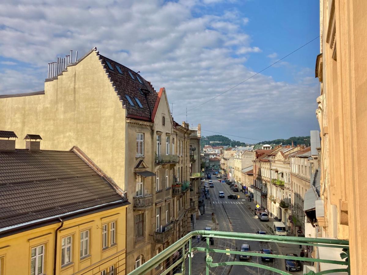 Dimitris Apartment Львов Экстерьер фото